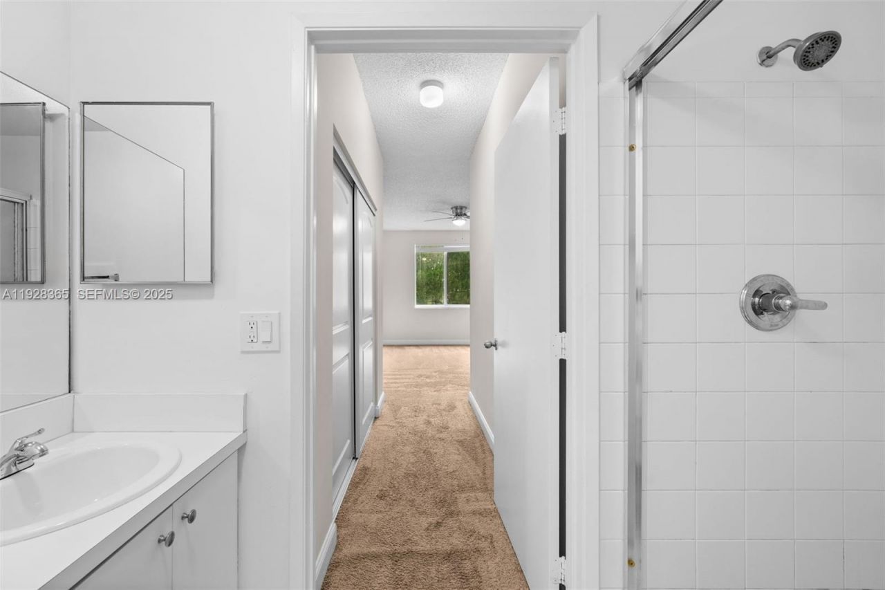 6976 SW 39th St, Unit G102, Davie, FL 33314 Photo