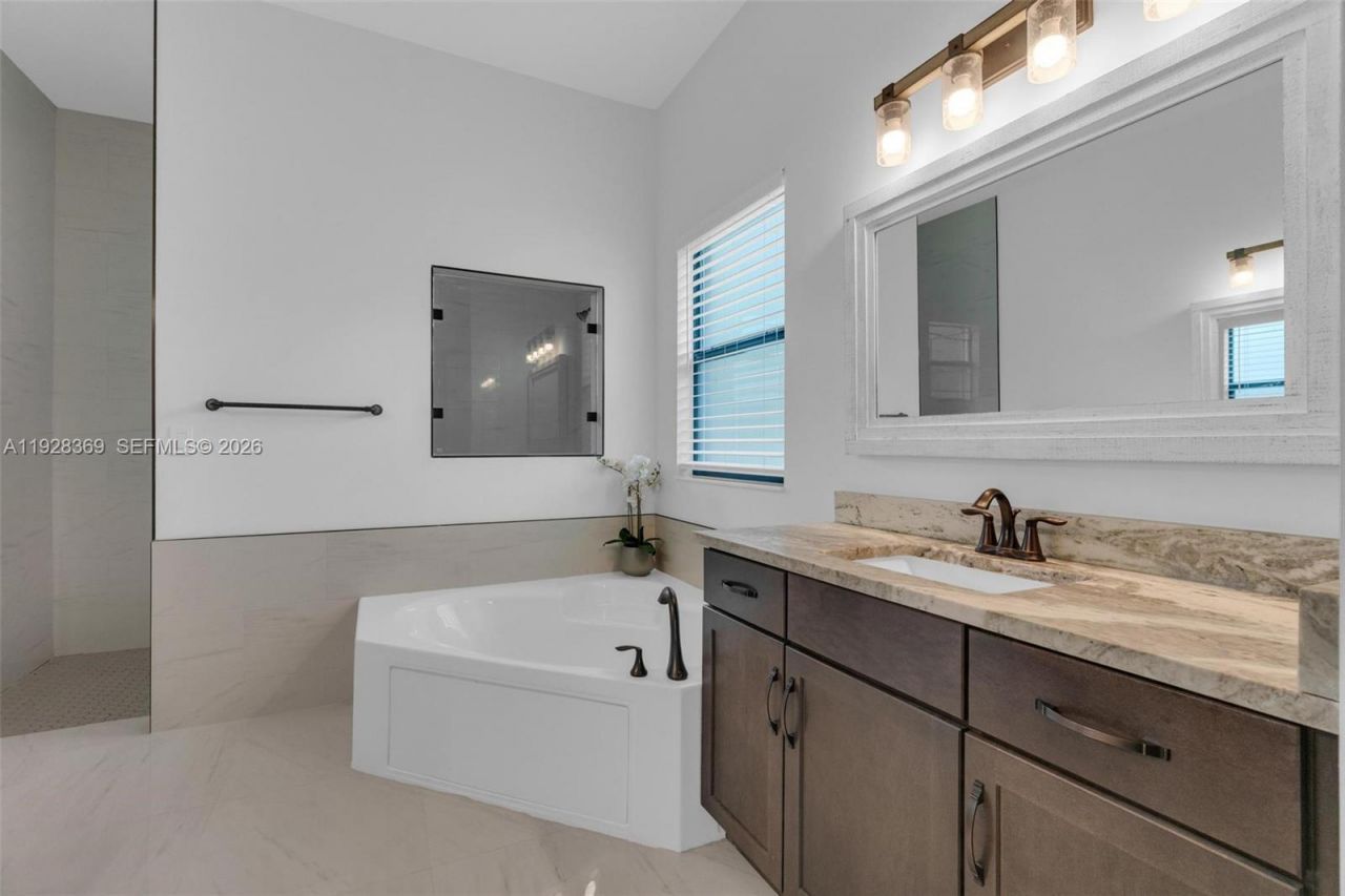 17924 N 68th St N, Loxahatchee, FL 33470 Photo