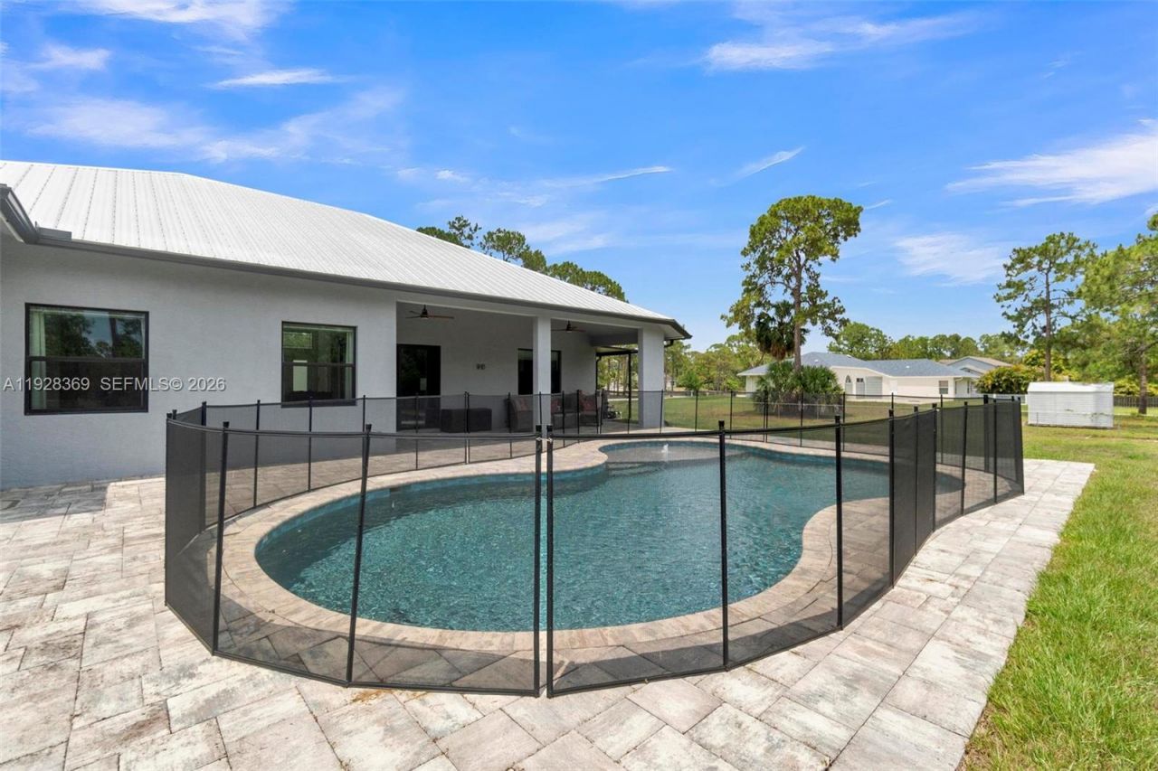 17924 N 68th St N, Loxahatchee, FL 33470 Photo