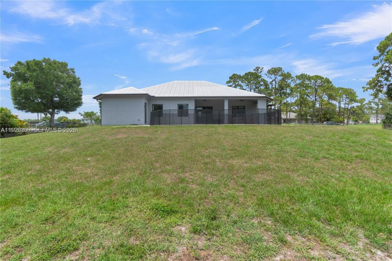 17924 N 68th St N, Loxahatchee, FL 33470 Photo