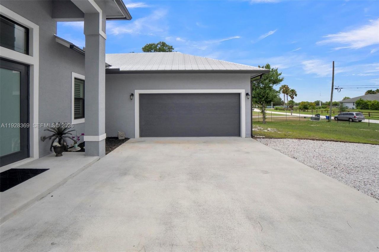 17924 N 68th St N, Loxahatchee, FL 33470 Photo