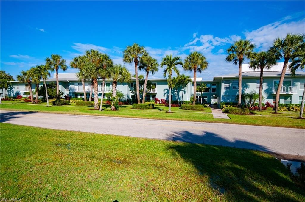 641 12th Ave S, Unit 641, Naples, FL 34102 Photo