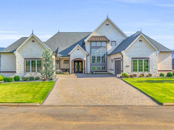 290 Edgewater Way, Jasper, TN 37347