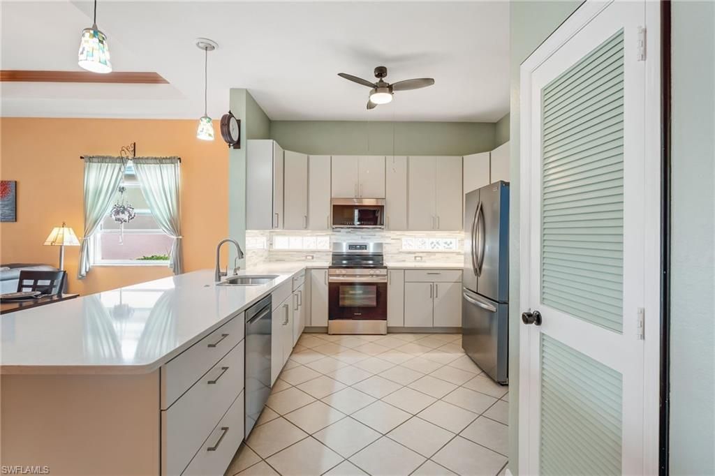 2549 Deerfield Lake Ct, Cape Coral, FL 33909 Photo