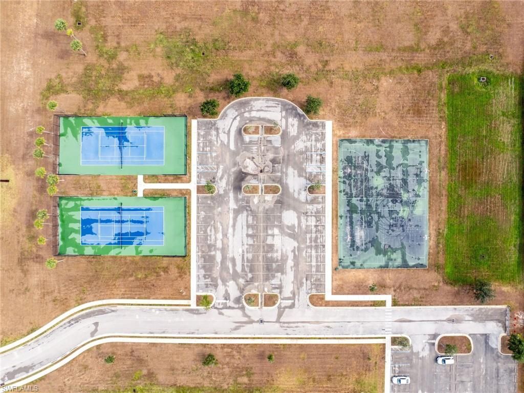 2549 Deerfield Lake Ct, Cape Coral, FL 33909 Photo