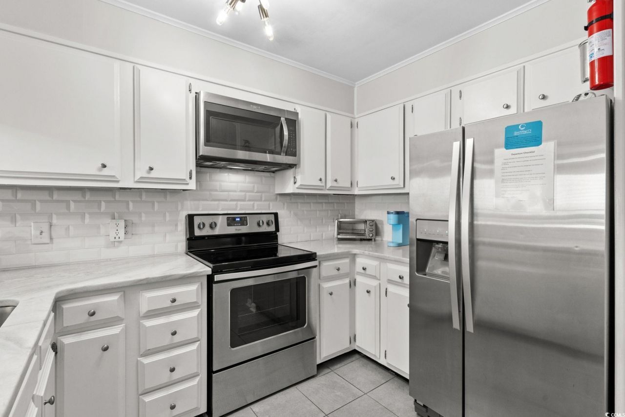 9501 Shore Dr. Photo 17