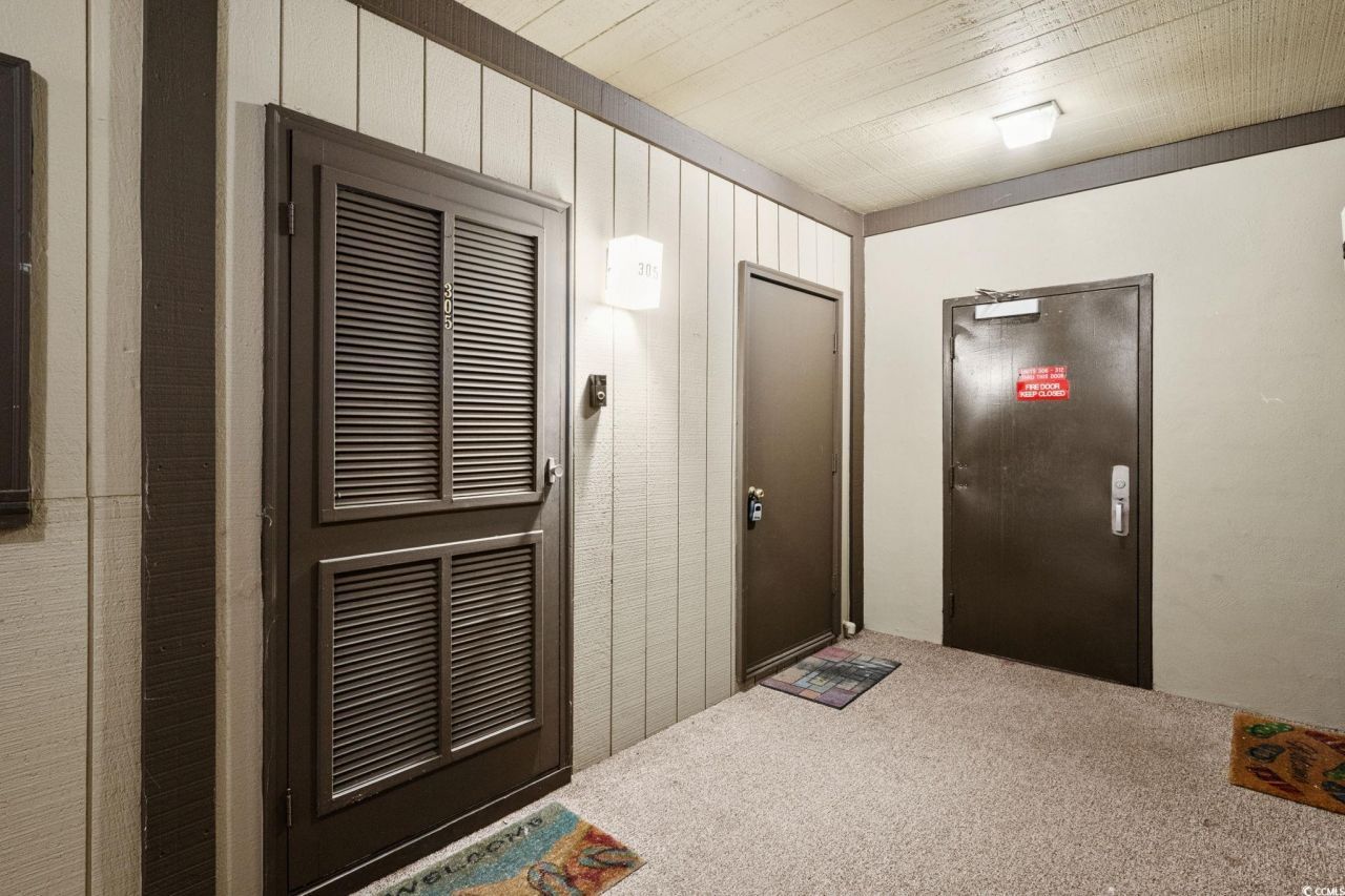 9501 Shore Dr. Photo 6