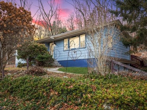 442 Little Brook Road, Lebanon, NJ 08826