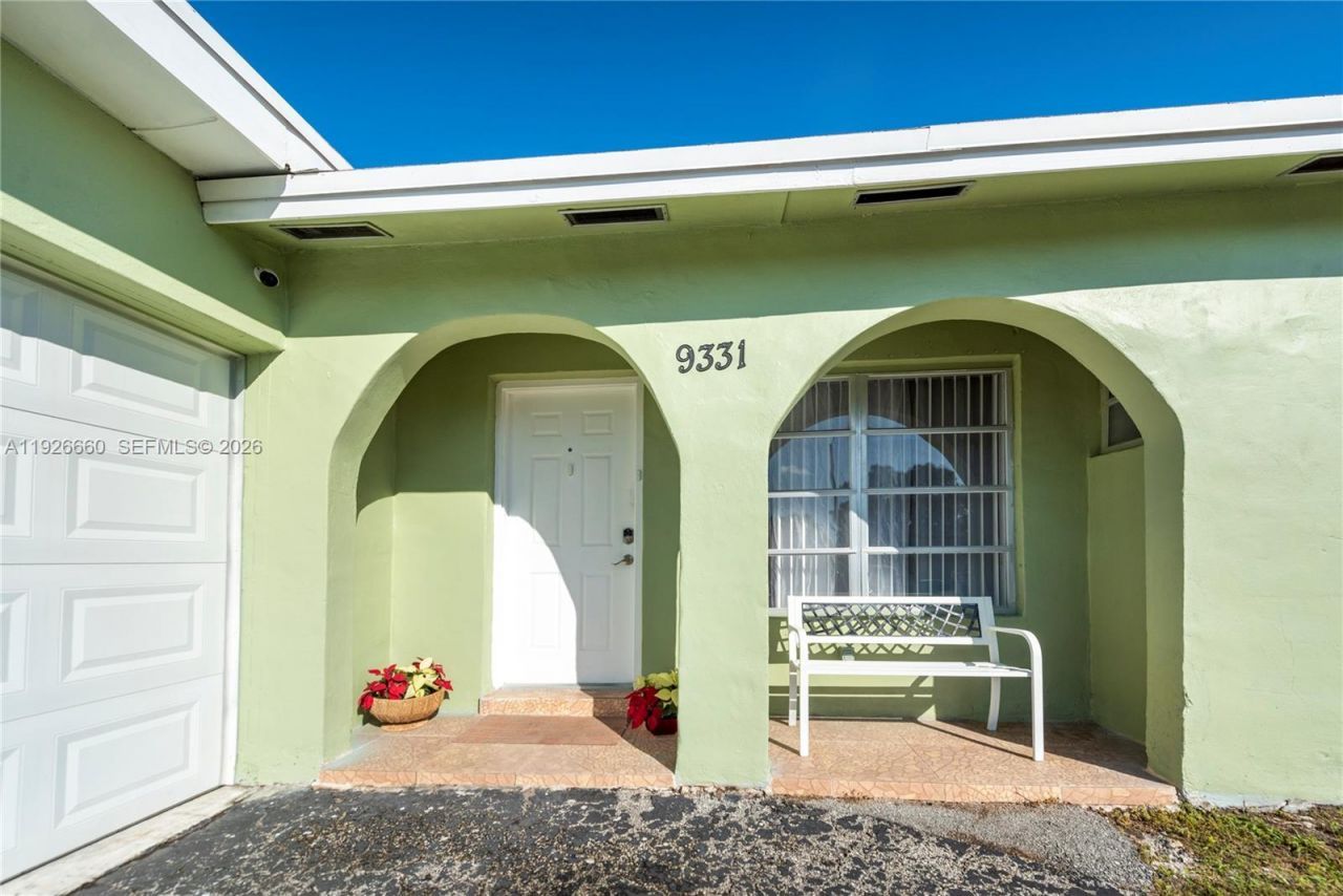 9331 NW 24th Pl, Sunrise, FL 33322 Photo