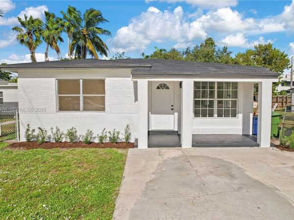 608 NW 6th Ct, Hallandale Beach, FL 33009