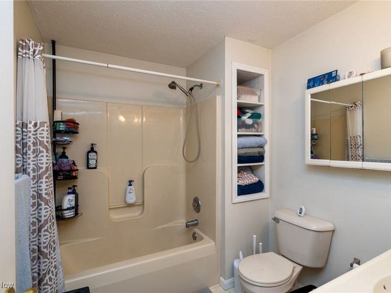 48903 N Ridge Road, Amherst, OH 44001 Photo 44