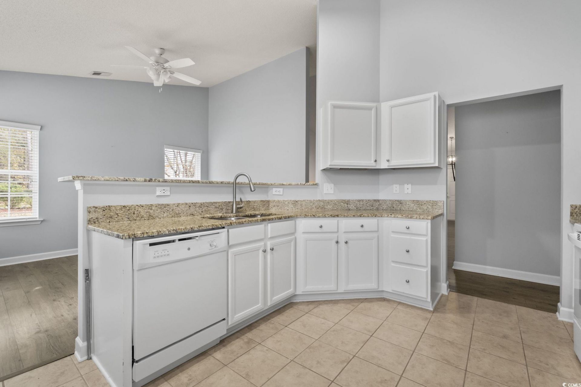 152 Rose Water Loop Photo 17