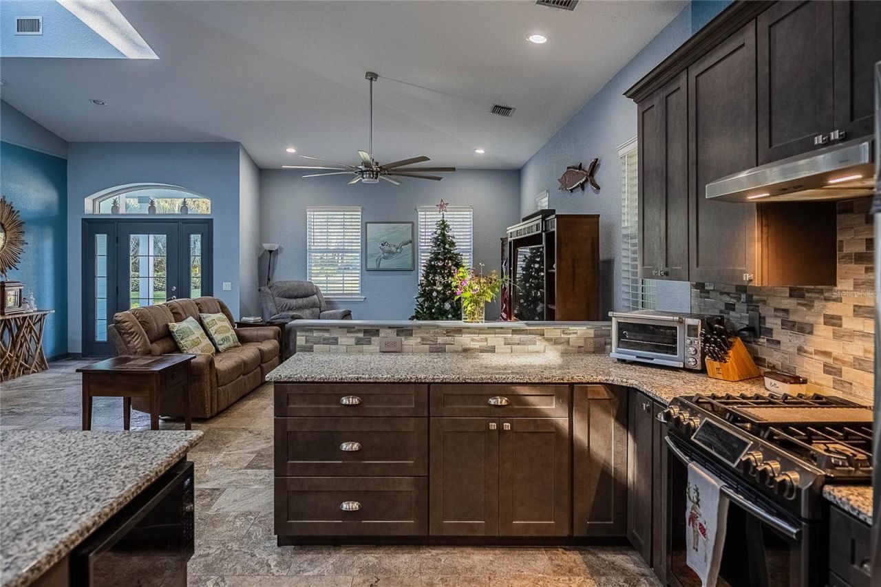 2424 Burns Avenue, Lake Wales, FL 33898 Photo