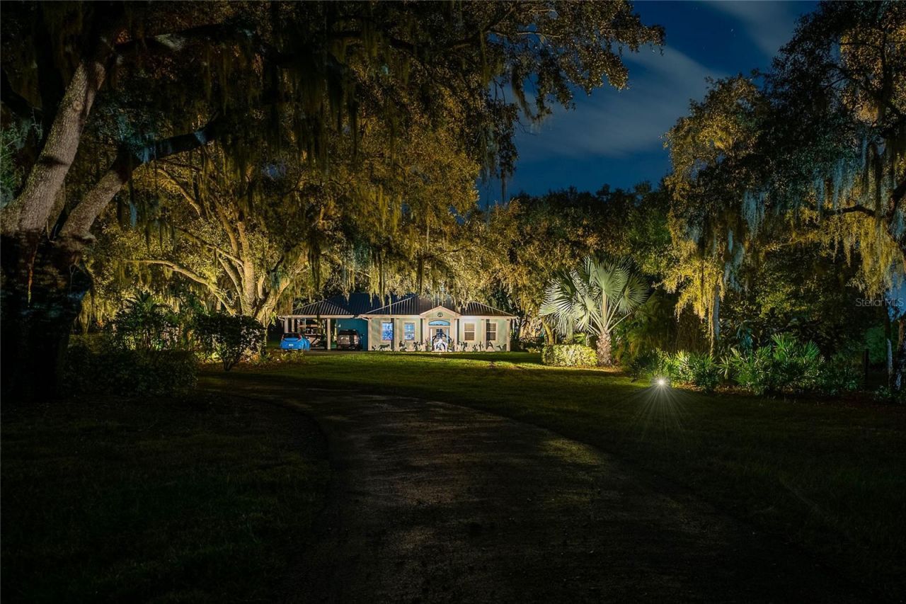 2424 Burns Avenue, Lake Wales, FL 33898 Photo