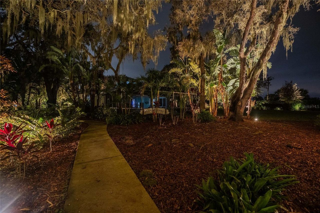 2424 Burns Avenue, Lake Wales, FL 33898 Photo