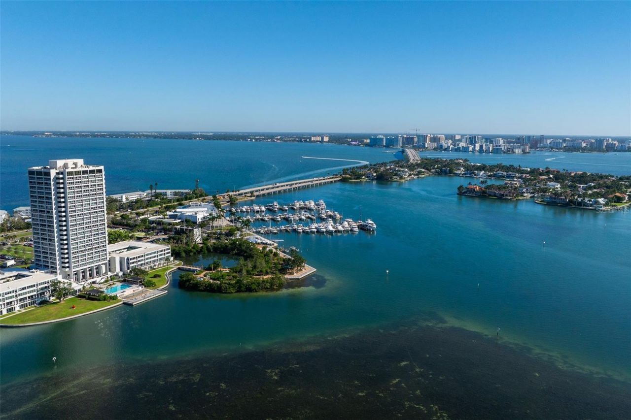 526 N Spoonbill Drive, Sarasota, FL 34236 Photo