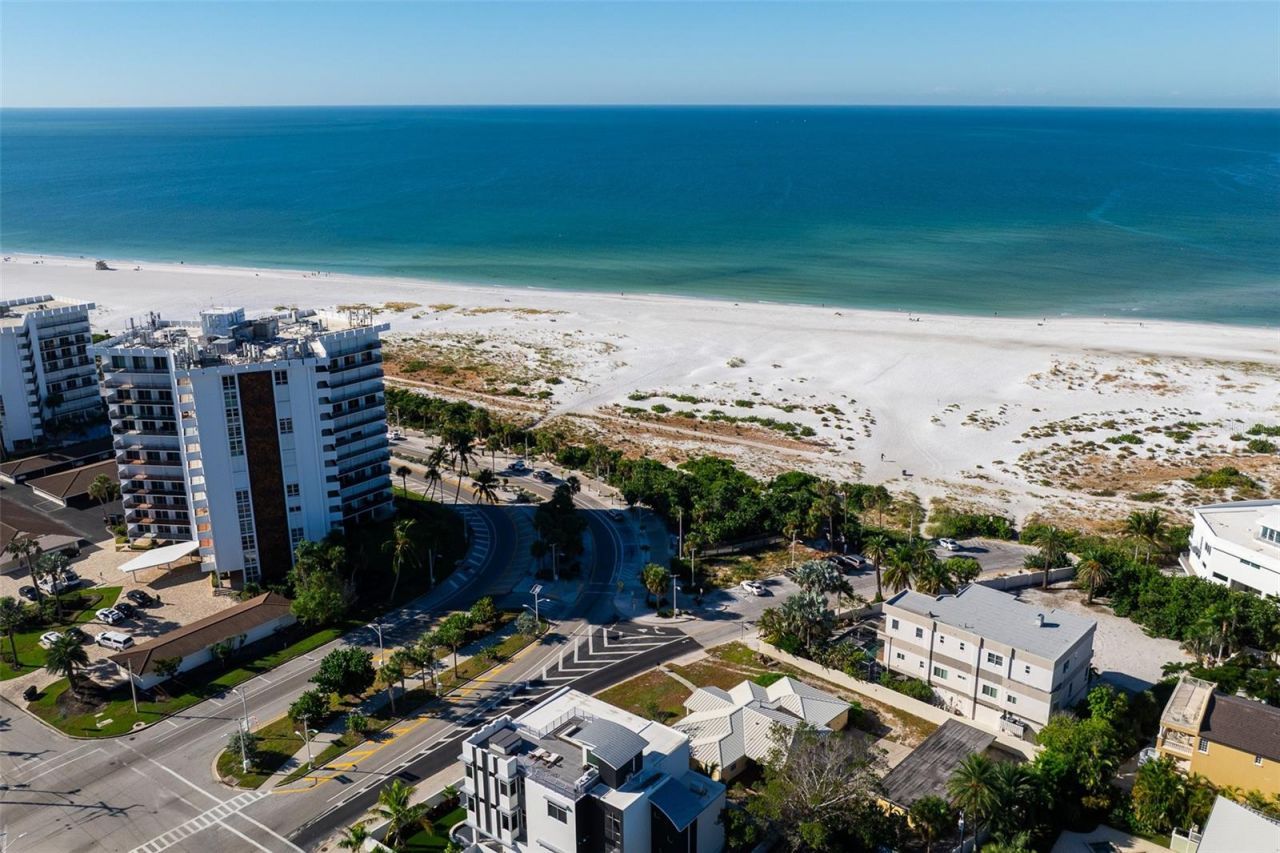 526 N Spoonbill Drive, Sarasota, FL 34236 Photo