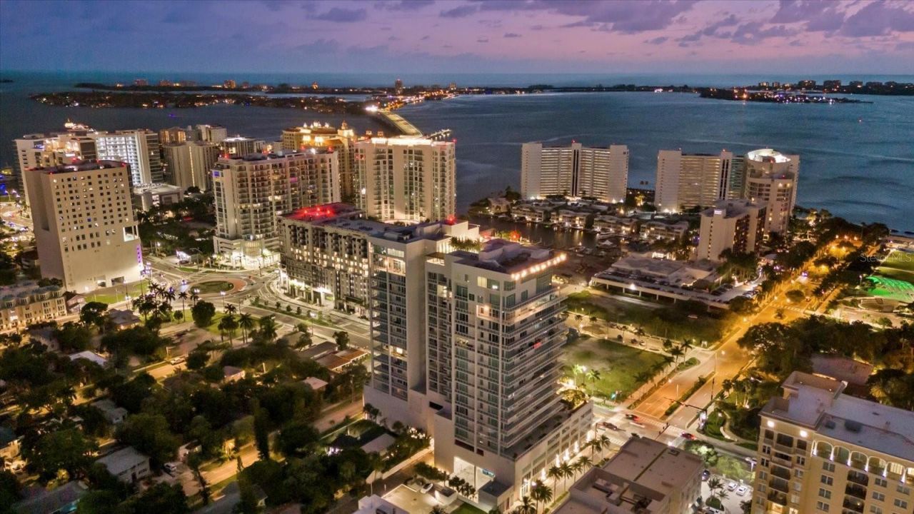 526 N Spoonbill Drive, Sarasota, FL 34236 Photo