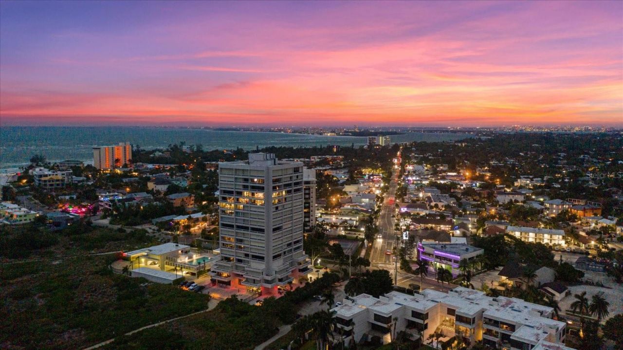 526 N Spoonbill Drive, Sarasota, FL 34236 Photo