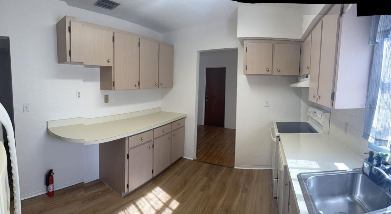 3676 Abington Avenue S, Saint Petersburg, FL 33711 Photo