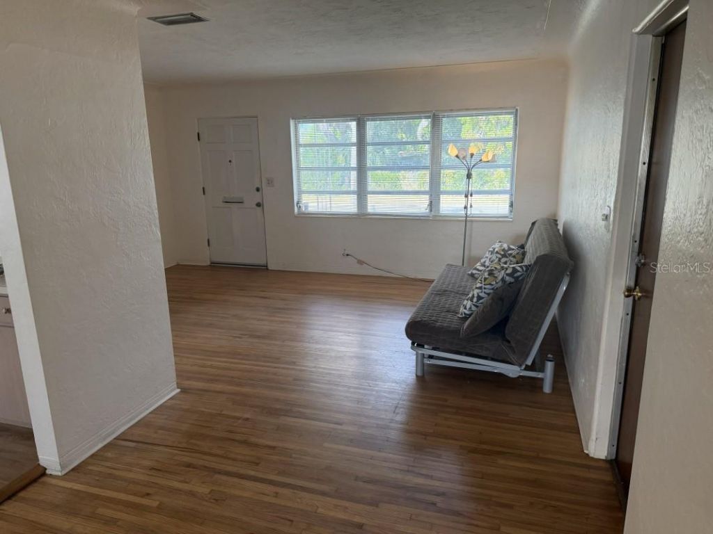 3676 Abington Avenue S, Saint Petersburg, FL 33711 Photo