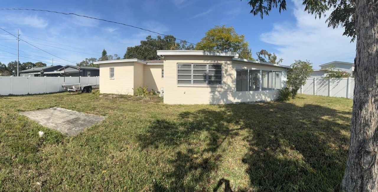 3676 Abington Avenue S, Saint Petersburg, FL 33711 Photo