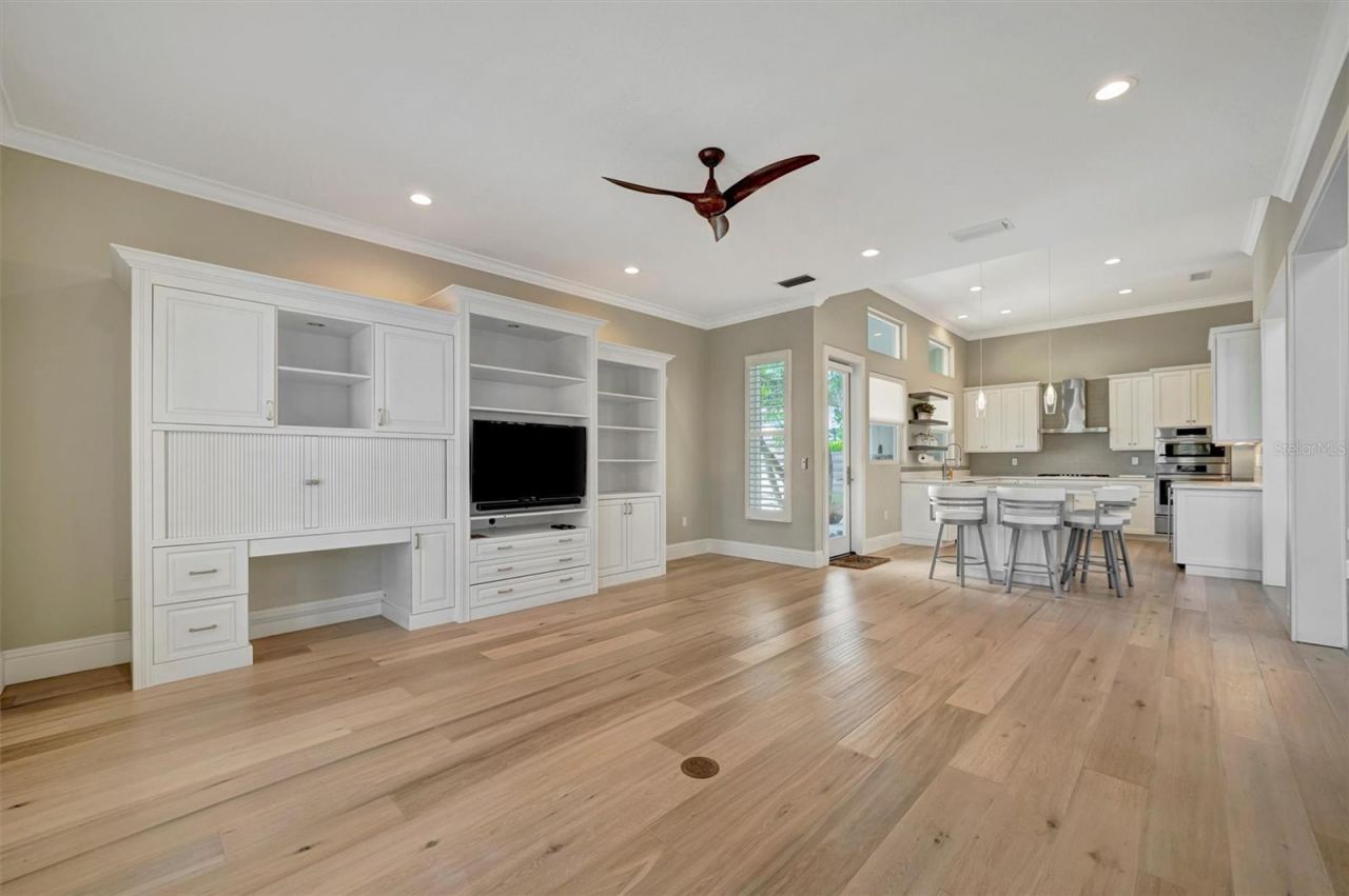 1511 N Lake Shore Drive, Sarasota, FL 34231 Photo