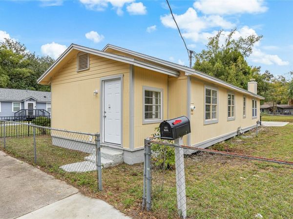 2203 NE 8TH AVENUE, GAINESVILLE, FL 32641