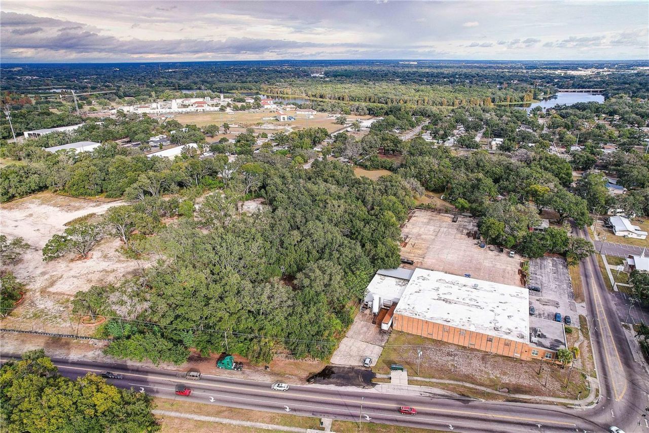 6905 & 6907 Rowlett Park Drive, Tampa, FL 33610 Photo