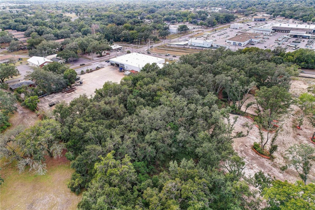 6905 & 6907 Rowlett Park Drive, Tampa, FL 33610 Photo