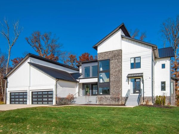 6427 Longview Drive , Delaware, OH 43015