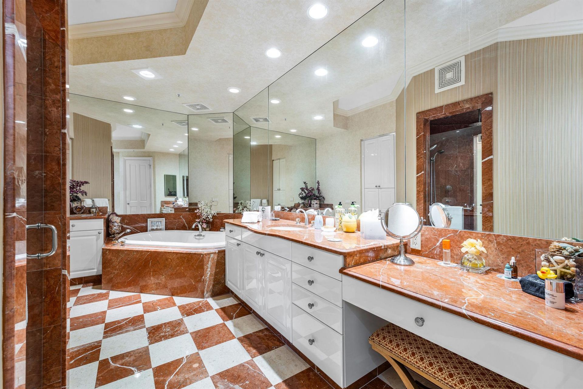 622 N Flagler Drive, Unit 604, West Palm Beach, FL 33401 Photo