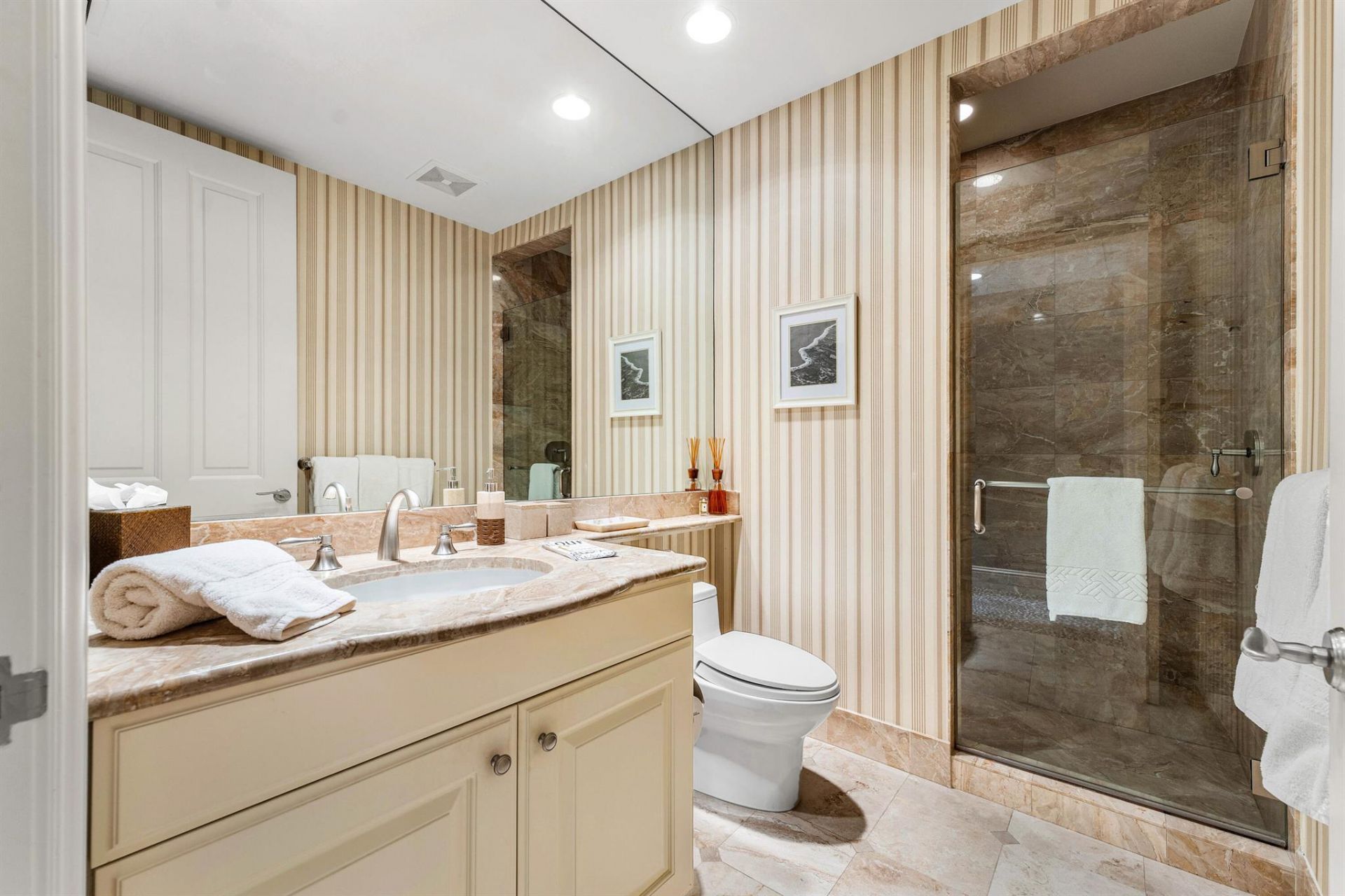 622 N Flagler Drive, Unit 604, West Palm Beach, FL 33401 Photo