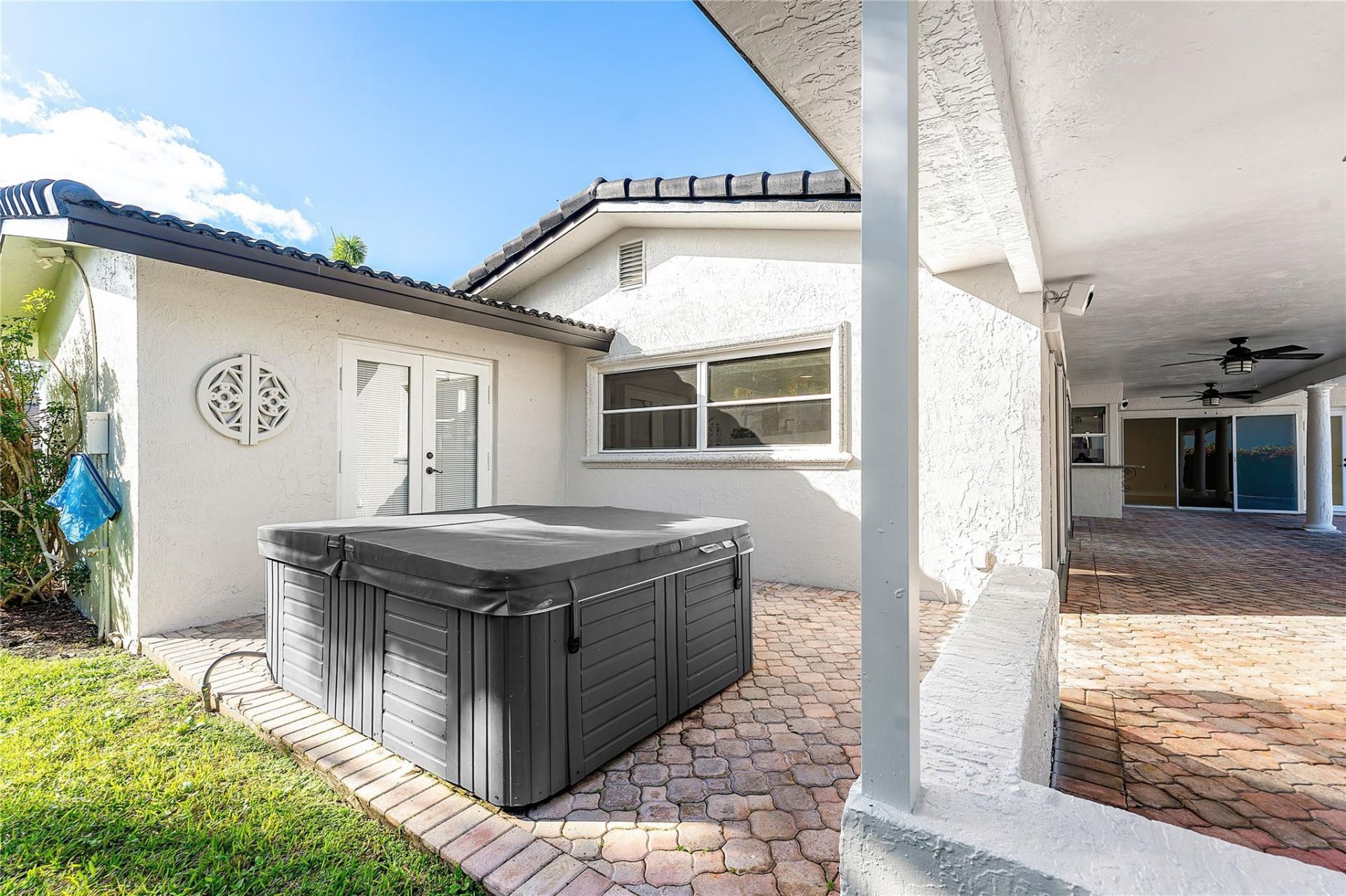 2443 NE 26th Street, Lighthouse Point, FL 33064 Photo