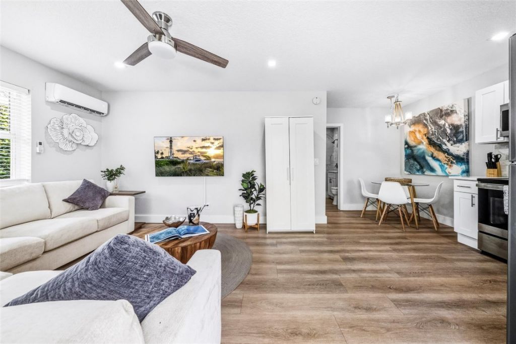 305 Hibiscus Avenue, Pompano Beach, FL 33062 Photo