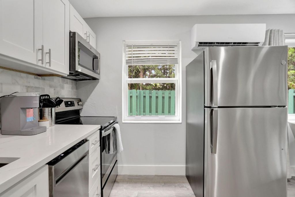 305 Hibiscus Avenue, Pompano Beach, FL 33062 Photo