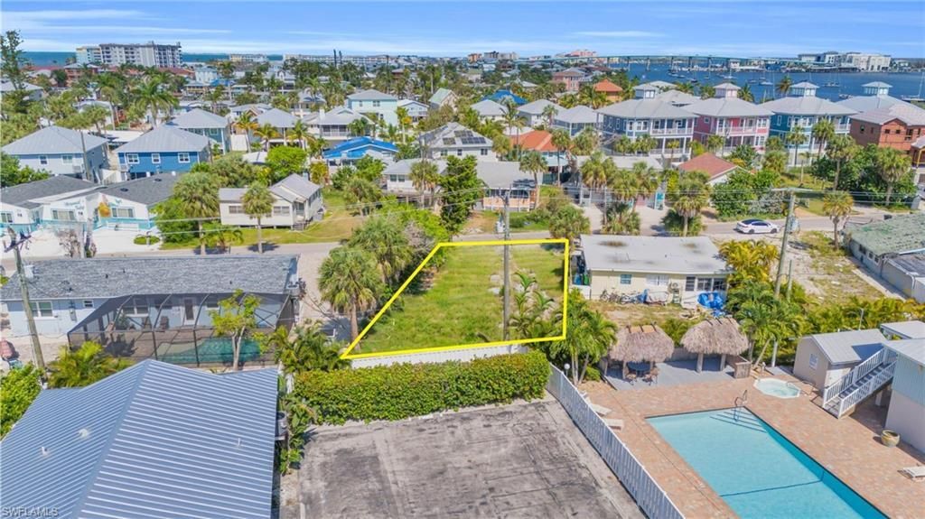 250 Fairweather Ln, Fort Myers Beach, FL 33931 Photo