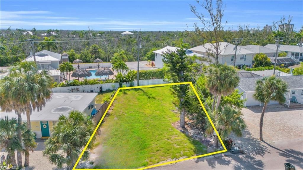 250 Fairweather Ln, Fort Myers Beach, FL 33931 Photo