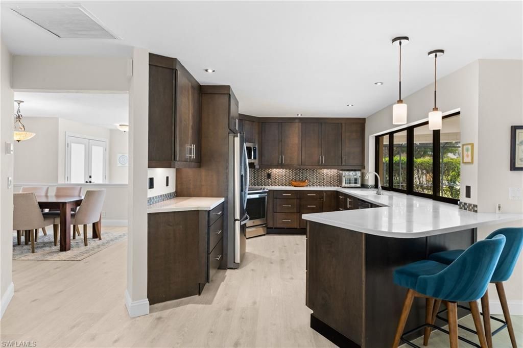 864 S Town And River Dr, Fort Myers, FL 33919 Photo