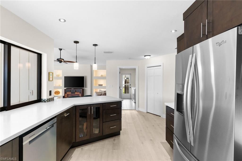 864 S Town And River Dr, Fort Myers, FL 33919 Photo