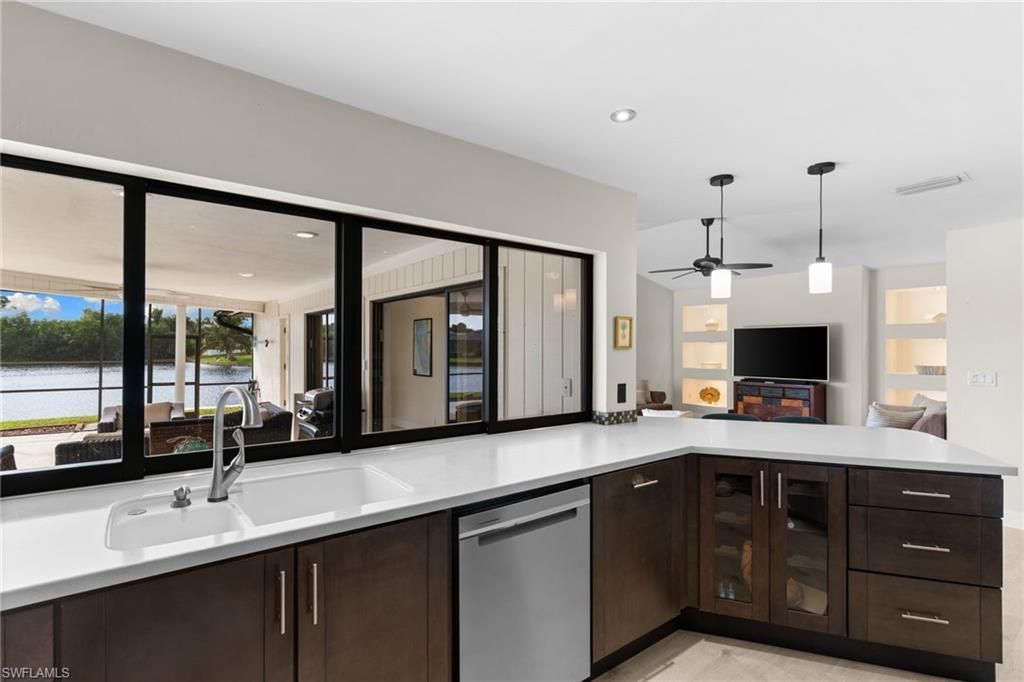 864 S Town And River Dr, Fort Myers, FL 33919 Photo