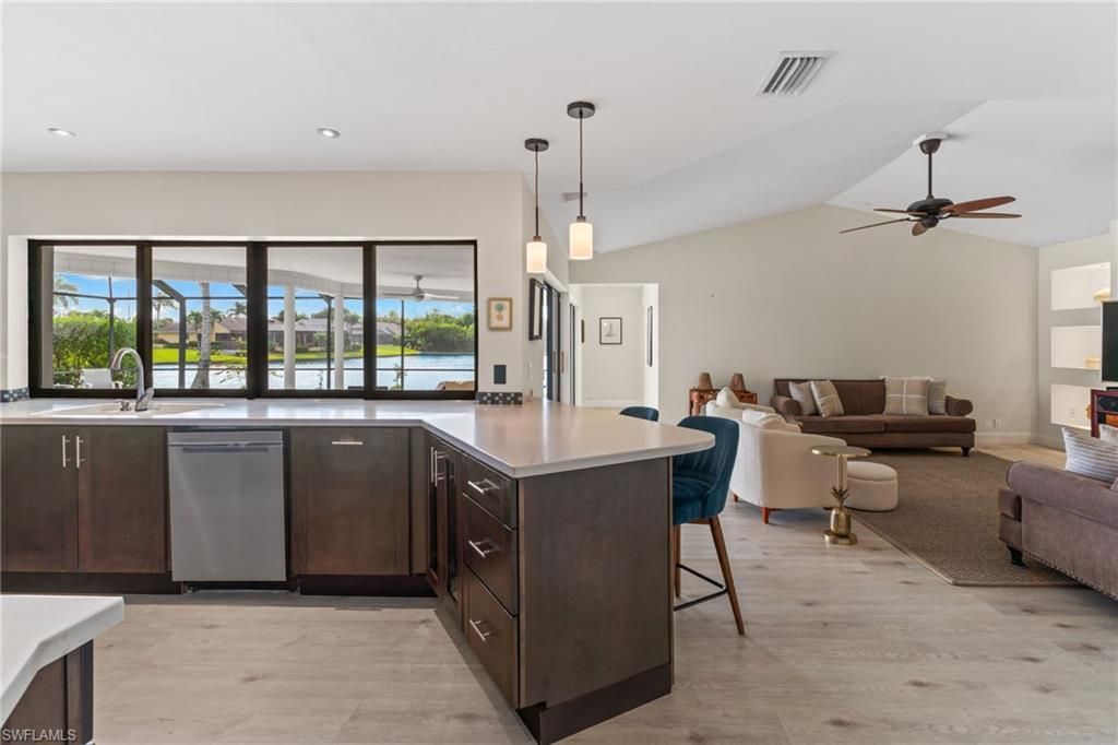 864 S Town And River Dr, Fort Myers, FL 33919 Photo