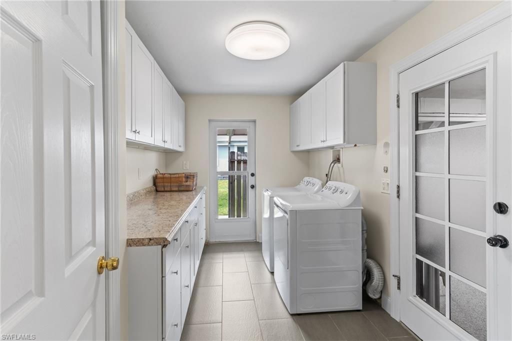 864 S Town And River Dr, Fort Myers, FL 33919 Photo