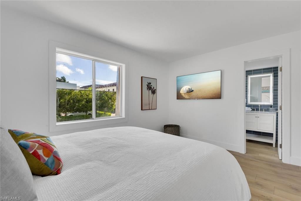 980 7th Ave S, Unit 204, Naples, FL 34102 Photo