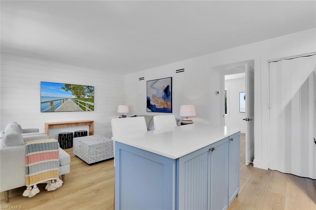 980 7th Ave S, Unit 204, Naples, FL 34102 Photo