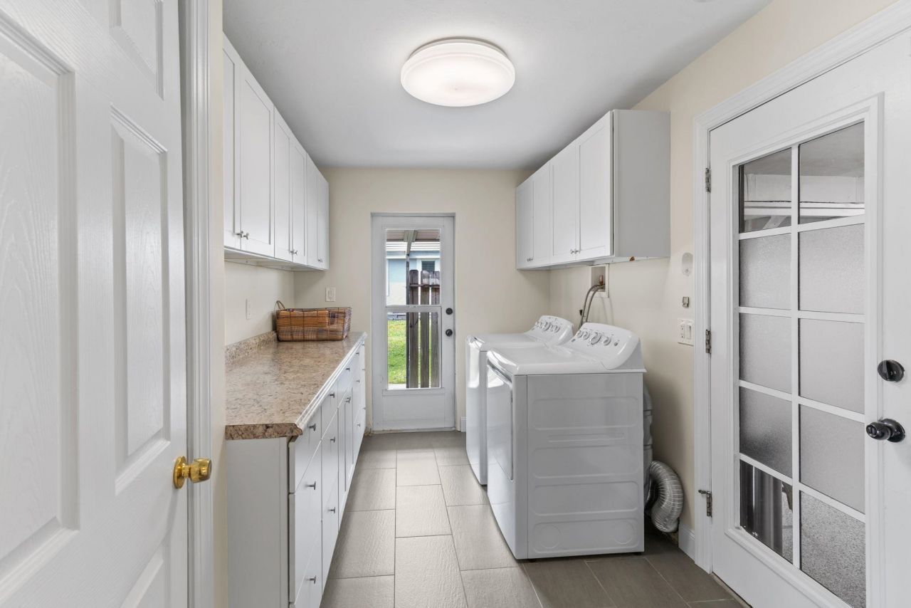 864 South Town And River Dr, Fort Myers, FL 33919 Photo