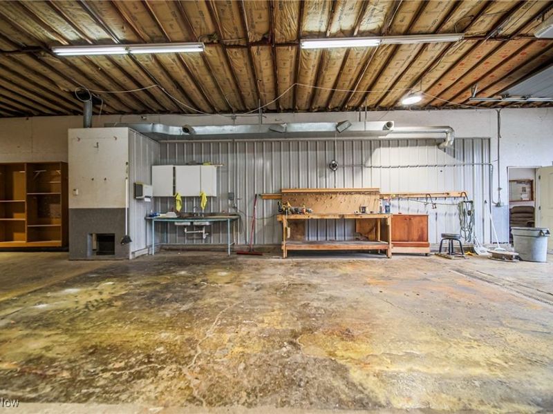 229 2nd Street, West Farmington, OH 44491 Photo 10