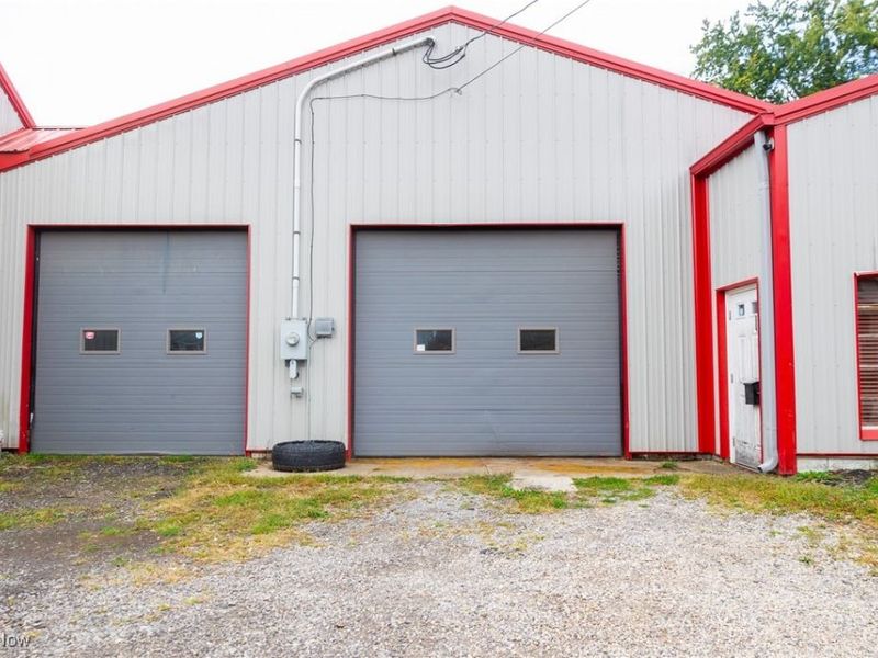 229 2nd Street, West Farmington, OH 44491 Photo 2