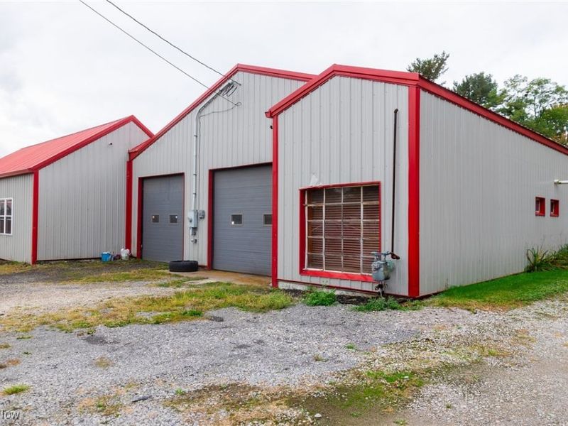 229 2nd Street, West Farmington, OH 44491 Photo 3