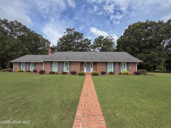 389 Mapleview Rd, West Point, MS 39773